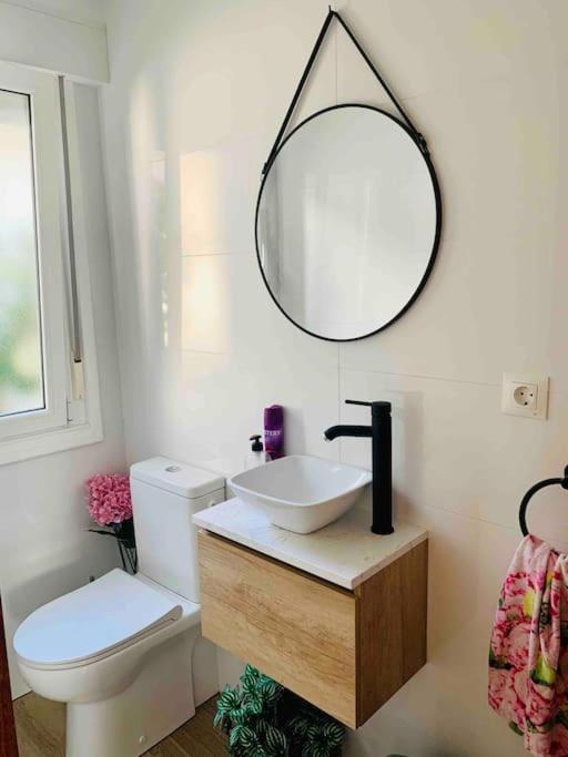 Ferienhaus Acogedora Casa Recien Reformada Con Jardin Y Wifi